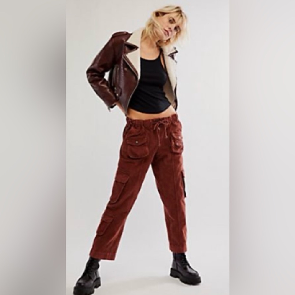 Free People Tahiti Cord Cargo Pants Size Small new With Tag